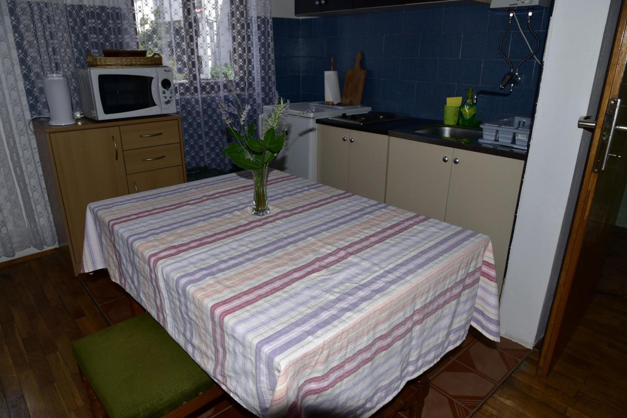Apartment Palm Tree Malinska Eksteriør bilde