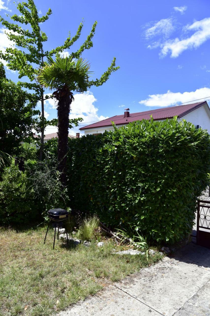 Apartment Palm Tree Malinska Eksteriør bilde